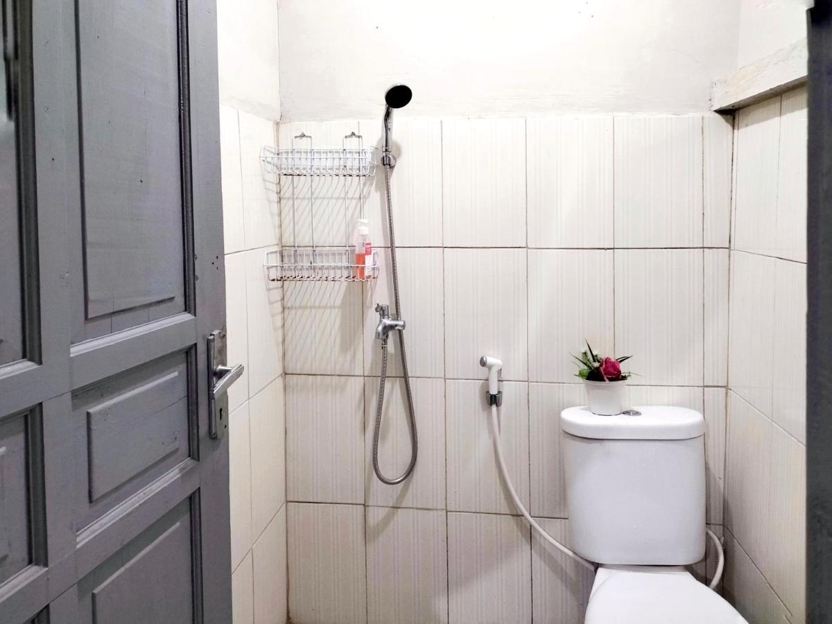 Brussels Homestay Kost Balige Exterior foto
